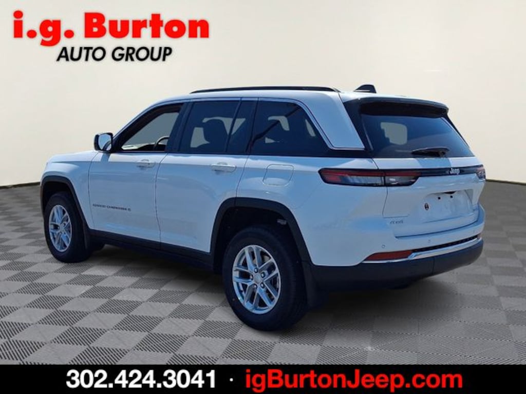New 2026 Jeep Grand Cherokee LAREDO X 4X4 Sport Utility
