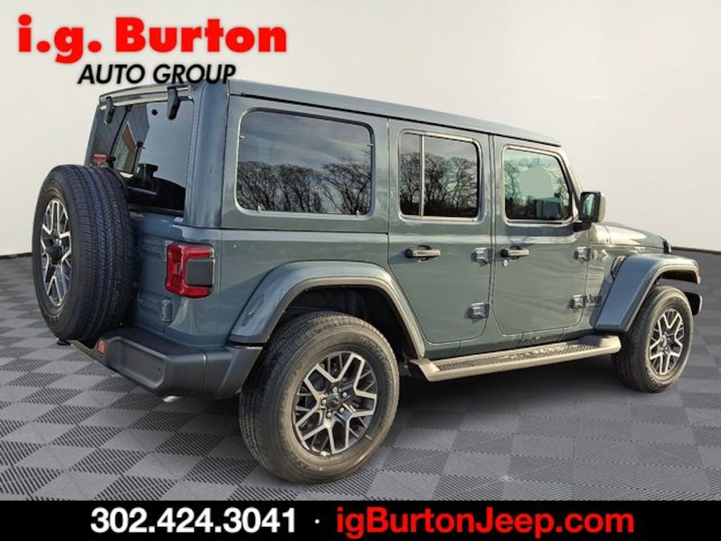 New 2026 Jeep Wrangler 4-DOOR SAHARA Sport Utility