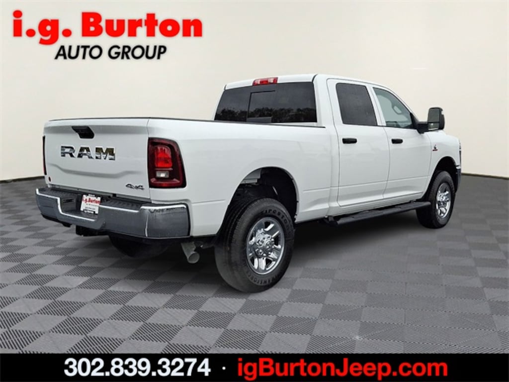 New 2026 Ram 2500 TRADESMAN CREW CAB 4X4 6'4 BOX Pickup