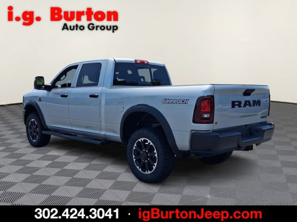 New 2026 Ram 2500 WARLOCK CREW CAB 4X4 6'4 BOX Pickup