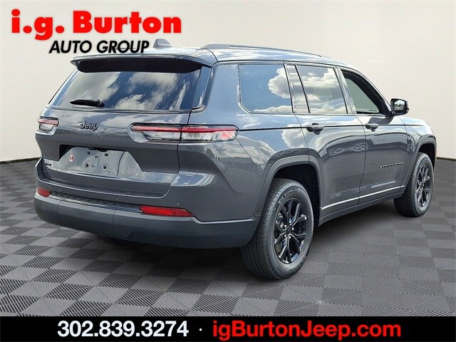 2025 Jeep Grand Cherokee Altitude photo 4