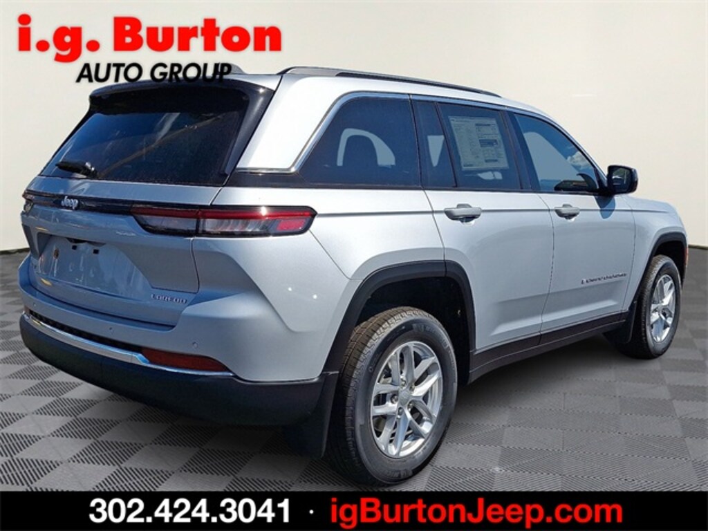 New 2025 Jeep Grand Cherokee LAREDO X 4X4 Sport Utility