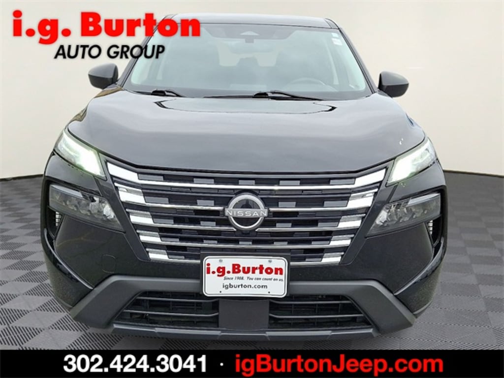 Used 2024 Nissan Rogue S SUV