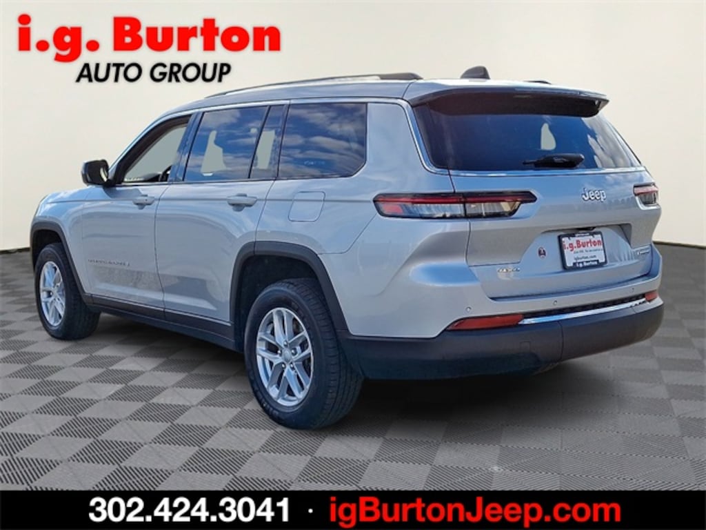 Used 2023 Jeep Grand Cherokee L Laredo SUV