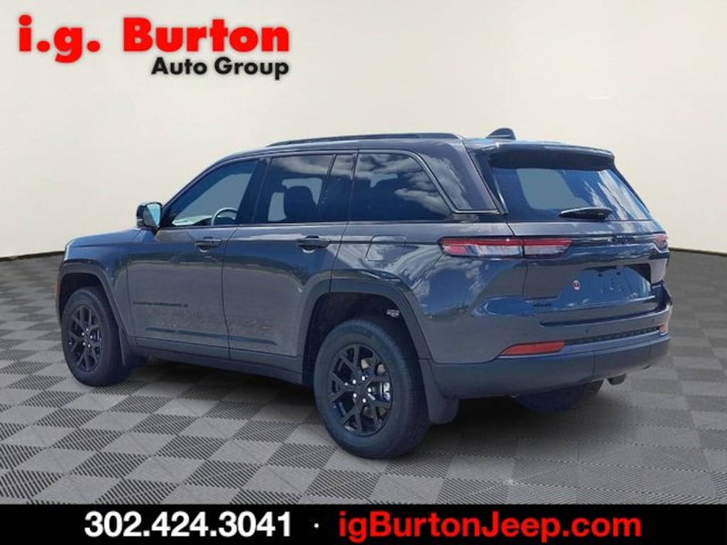 New 2026 Jeep Grand Cherokee LAREDO ALTITUDE 4X4 Sport Utility