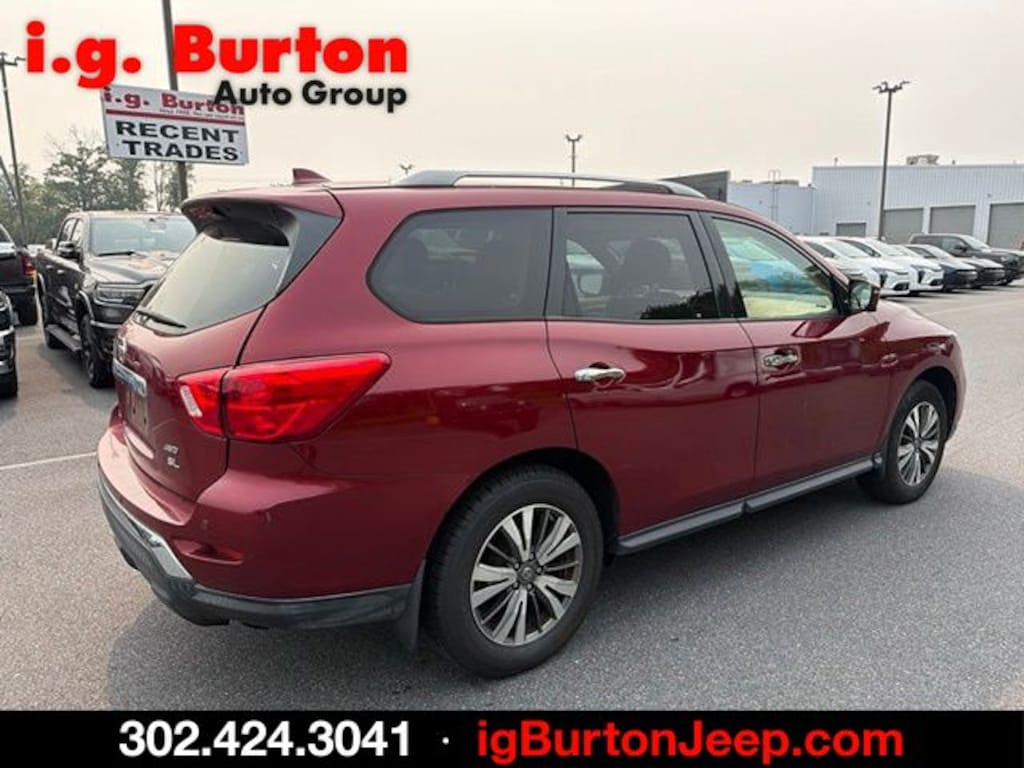 Used 2019 Nissan Pathfinder SL SUV