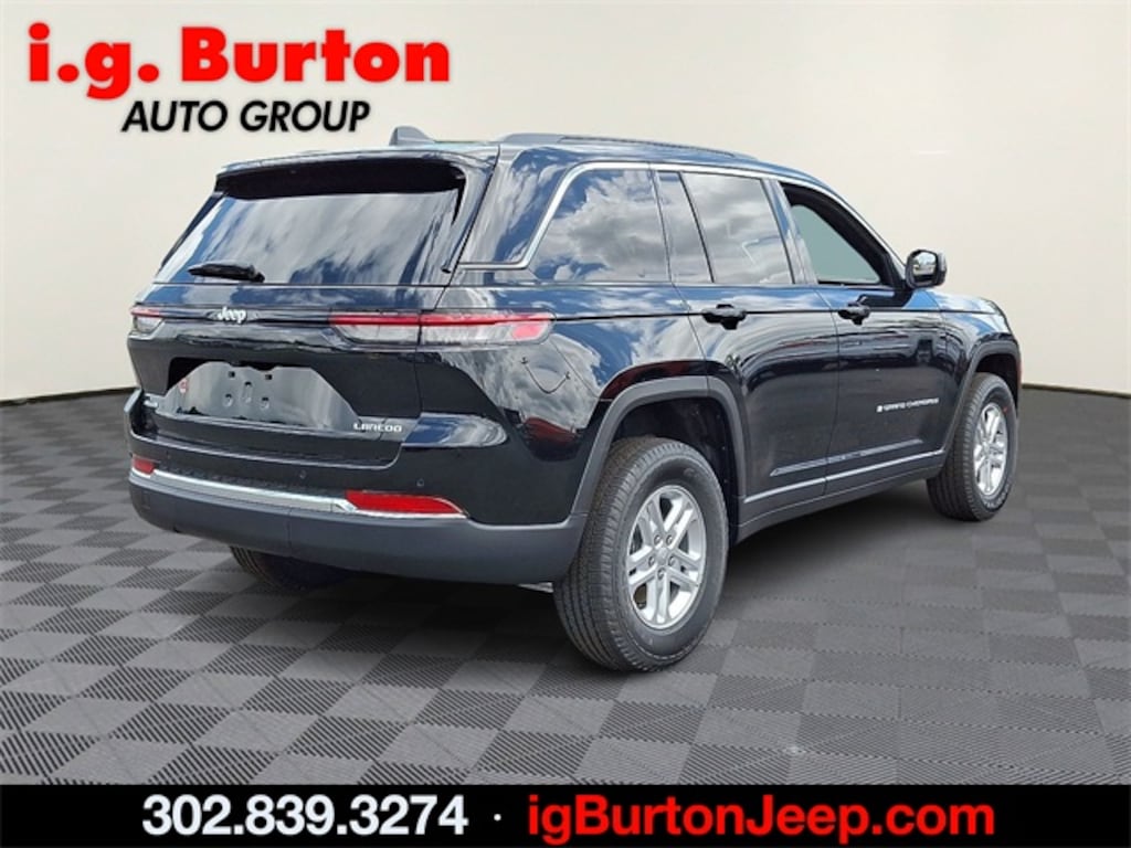 New 2025 Jeep Grand Cherokee LAREDO 4X4 Sport Utility