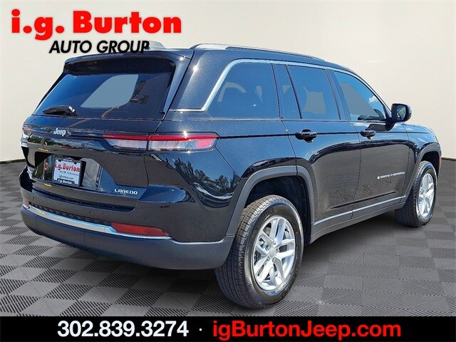2025 Jeep Grand Cherokee Laredo X photo 3