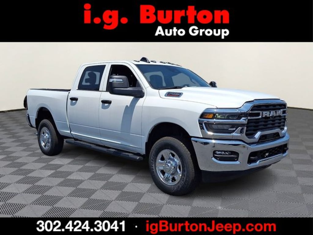 New 2026 Ram 2500 TRADESMAN CREW CAB 4X4 6'4 BOX Pickup