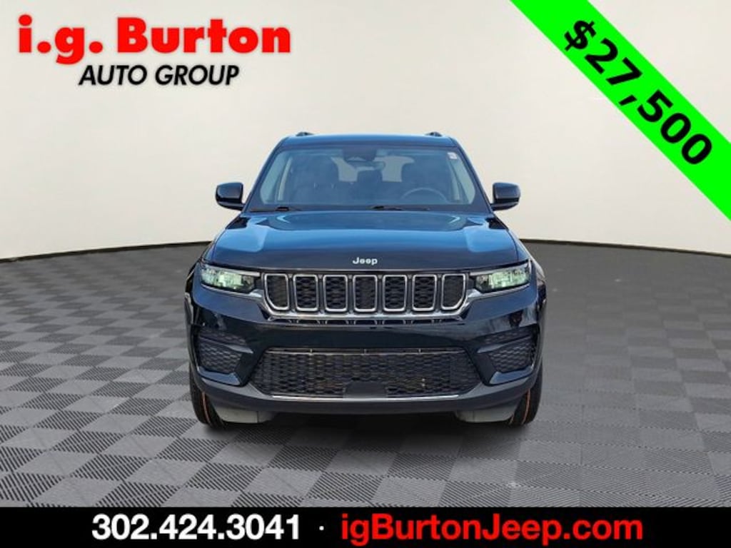 Used 2023 Jeep Grand Cherokee Laredo SUV