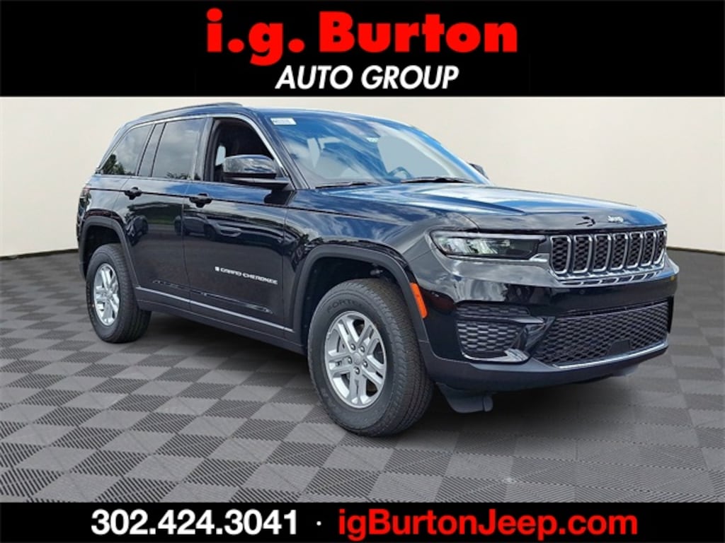 New 2025 Jeep Grand Cherokee LAREDO 4X4 Sport Utility