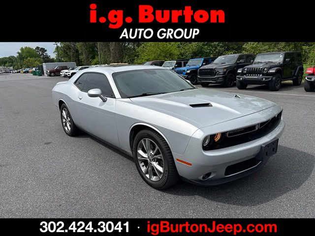 2020 Dodge Challenger SXT Auto AWD's photo