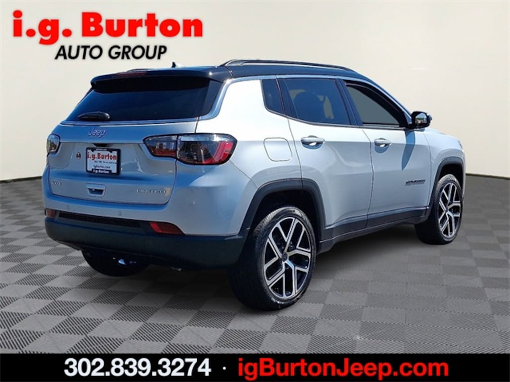 New 2025 Jeep Compass LIMITED 4X4 Sport Utility