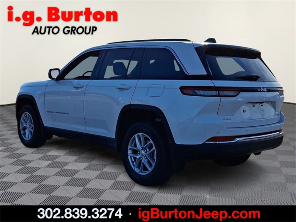 New 2025 Jeep Grand Cherokee LAREDO X 4X4 Sport Utility