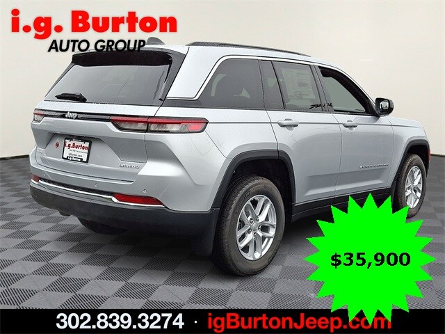 2025 Jeep Grand Cherokee Laredo photo 4