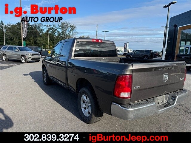 2024 Ram 1500 Classic SLT photo 3