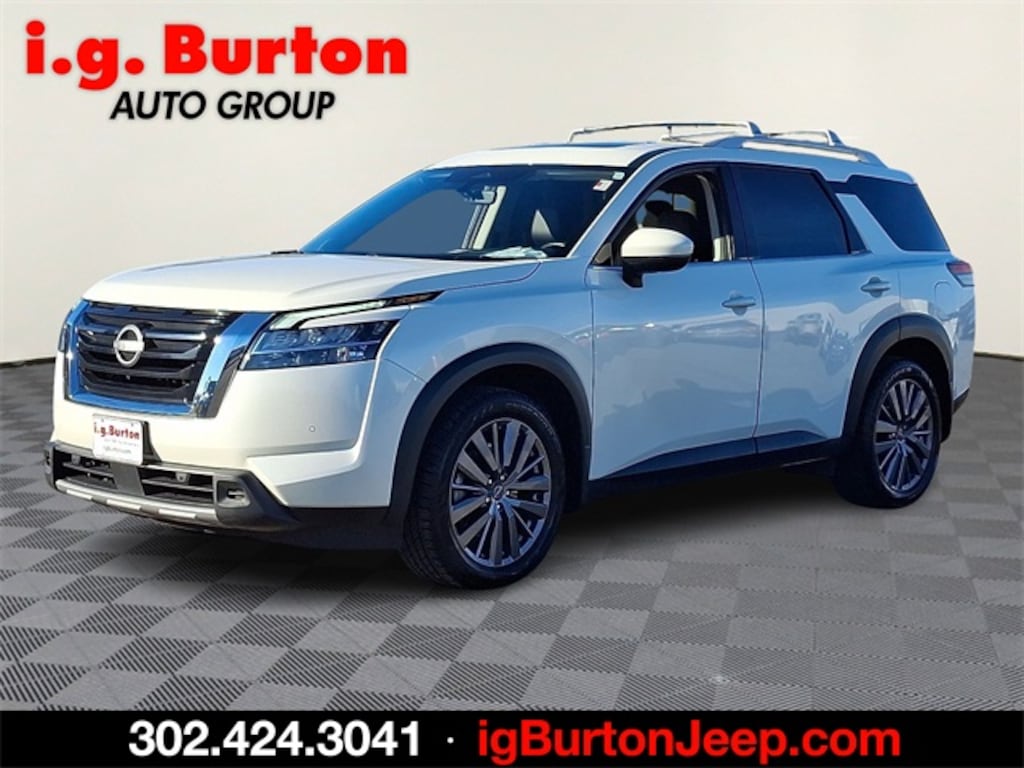 Used 2023 Nissan Pathfinder SL SUV