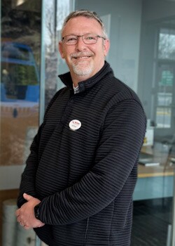 Staff member Jeffrey Wood from ID_be9abf4b765c