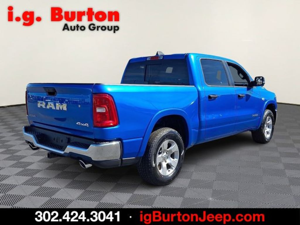 New 2026 Ram 1500 BIG HORN CREW CAB 4X4 5'7 BOX Pickup