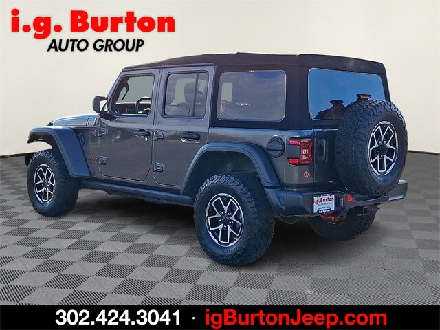 2024 Jeep Wrangler Rubicon photo 3