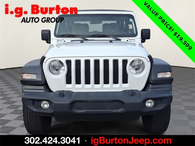 Used 2020 Jeep Wrangler Sport with VIN 1C4GJXAG4LW333738 for sale in Milford, DE