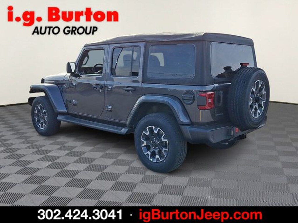 New 2026 Jeep Wrangler 4-DOOR SAHARA Sport Utility
