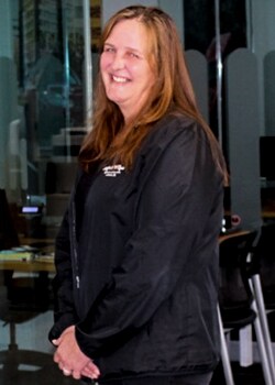 Staff member Kim Bowles from ID_be9abf4b765c