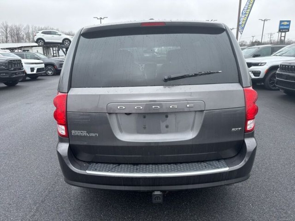 Used 2019 Dodge Grand Caravan SXT Minivan/Van