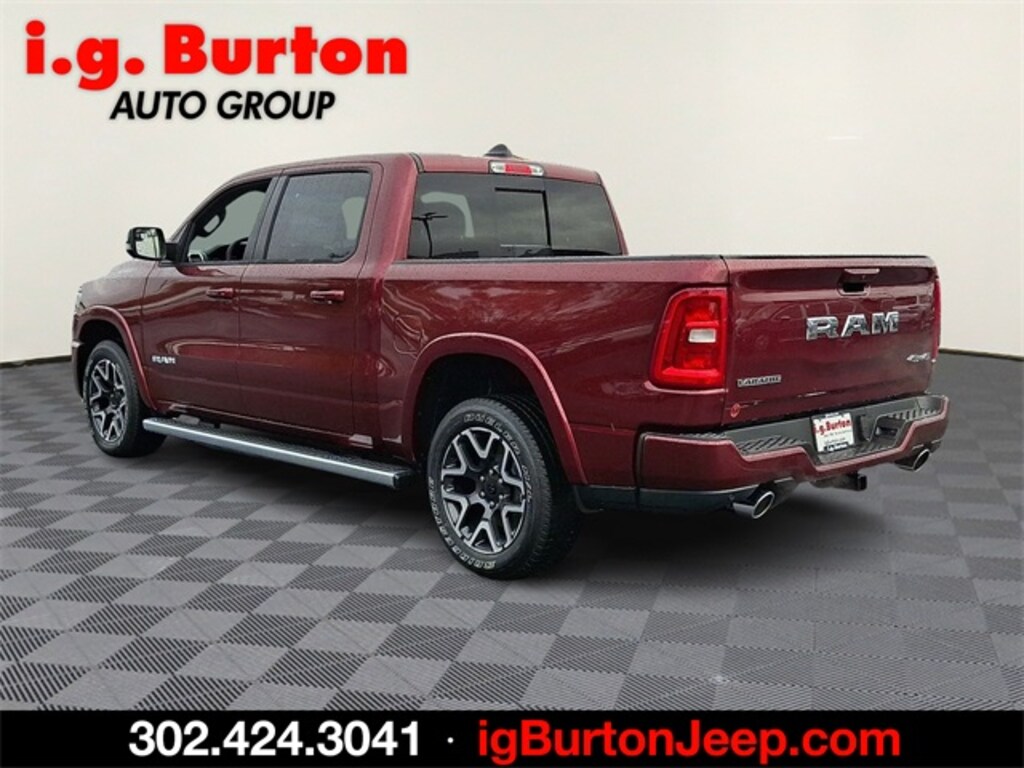 New 2026 Ram 1500 LARAMIE CREW CAB 4X4 5'7 BOX Pickup