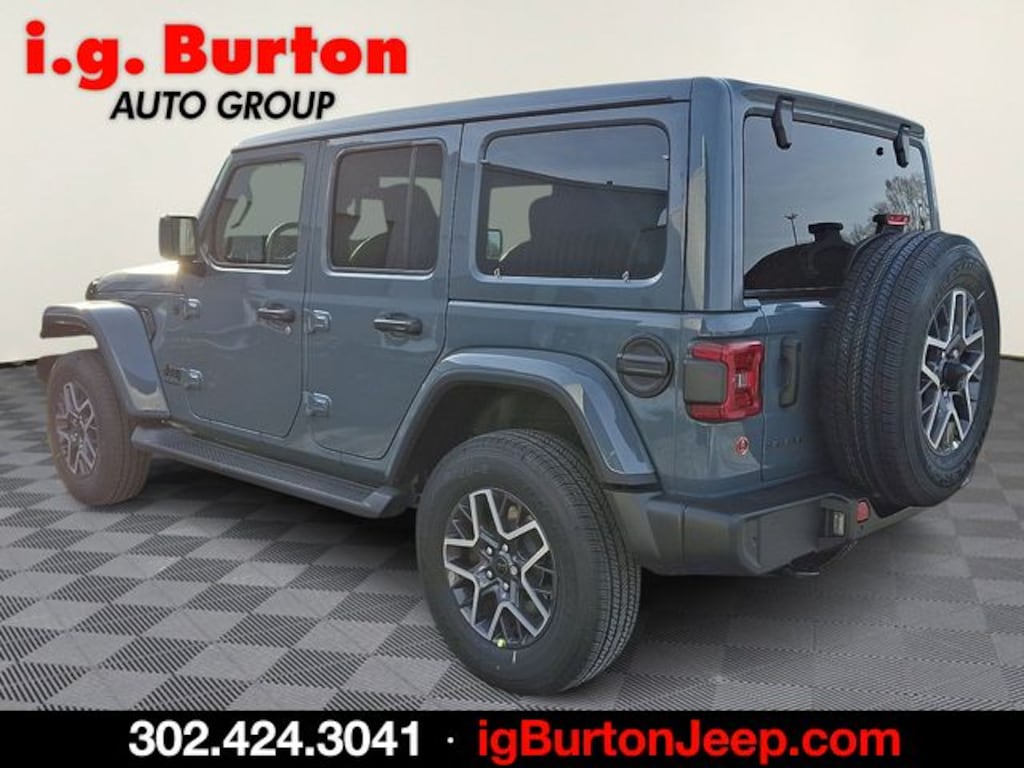 New 2026 Jeep Wrangler 4-DOOR SAHARA Sport Utility