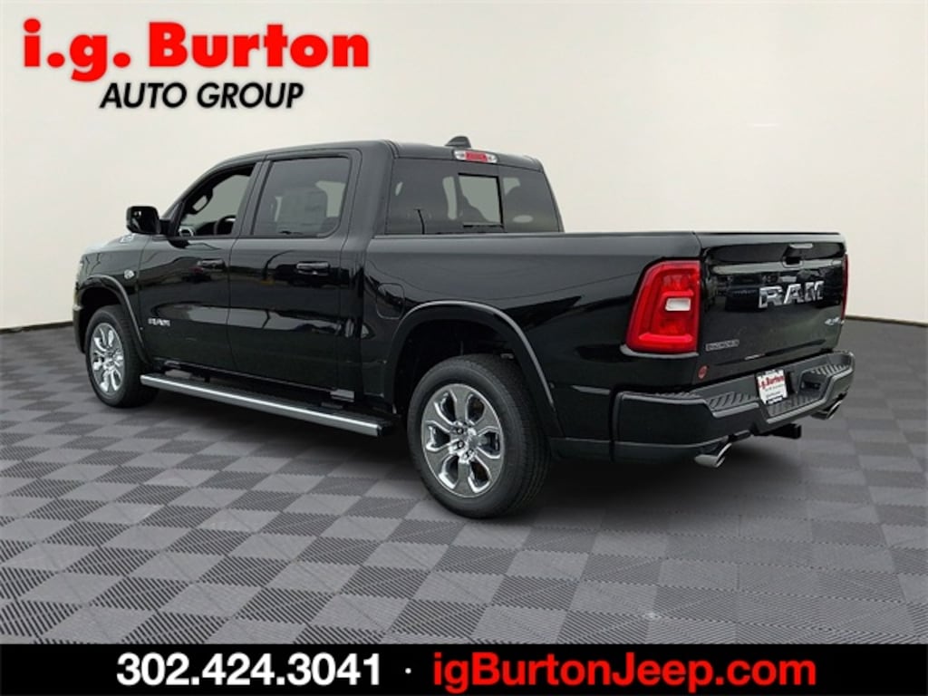 New 2026 Ram 1500 BIG HORN CREW CAB 4X4 5'7 BOX Pickup
