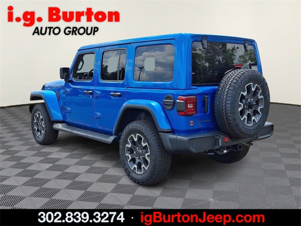 New 2025 Jeep Wrangler 4-DOOR SAHARA Sport Utility