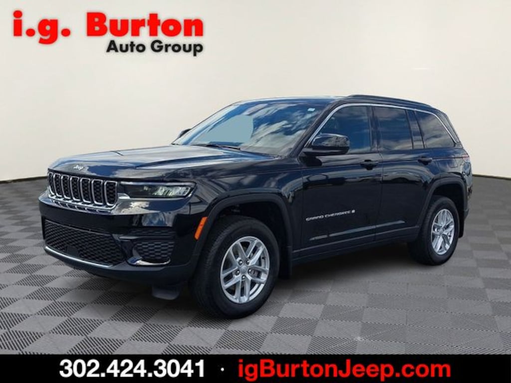 New 2026 Jeep Grand Cherokee LAREDO 4X4 Sport Utility