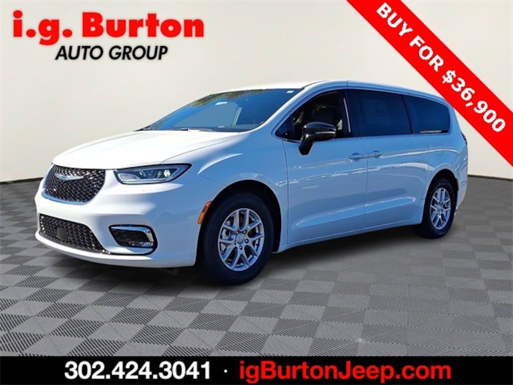 New 2026 Chrysler Pacifica SELECT Passenger Van