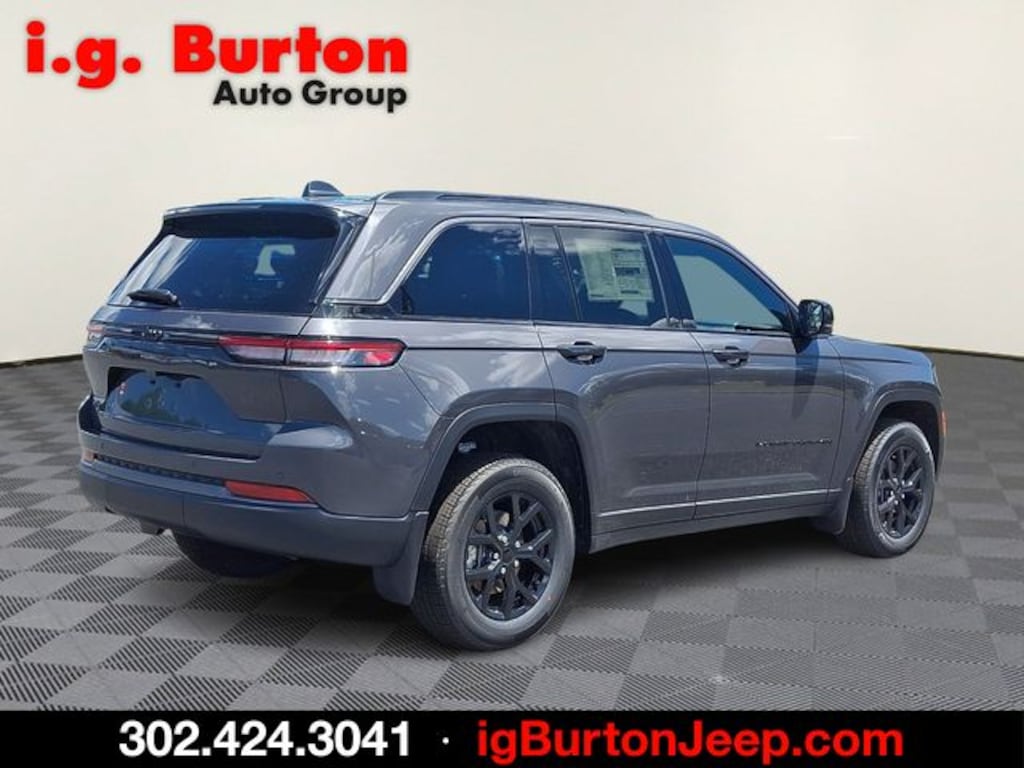 New 2026 Jeep Grand Cherokee LAREDO ALTITUDE 4X4 Sport Utility