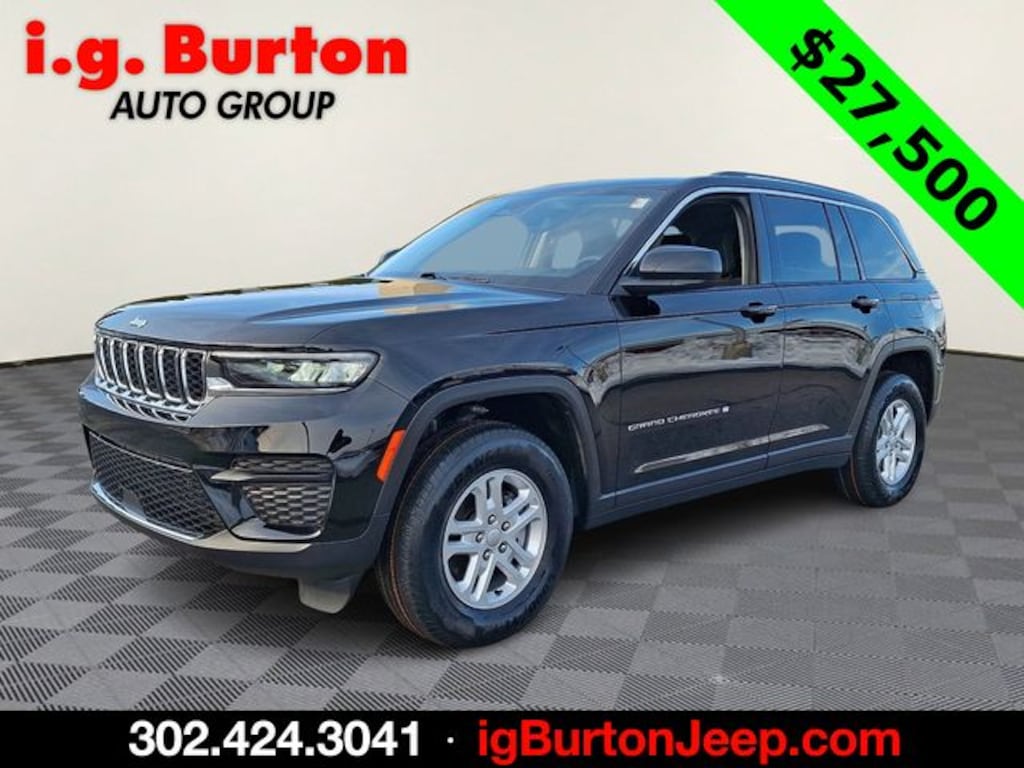 Used 2023 Jeep Grand Cherokee Laredo SUV