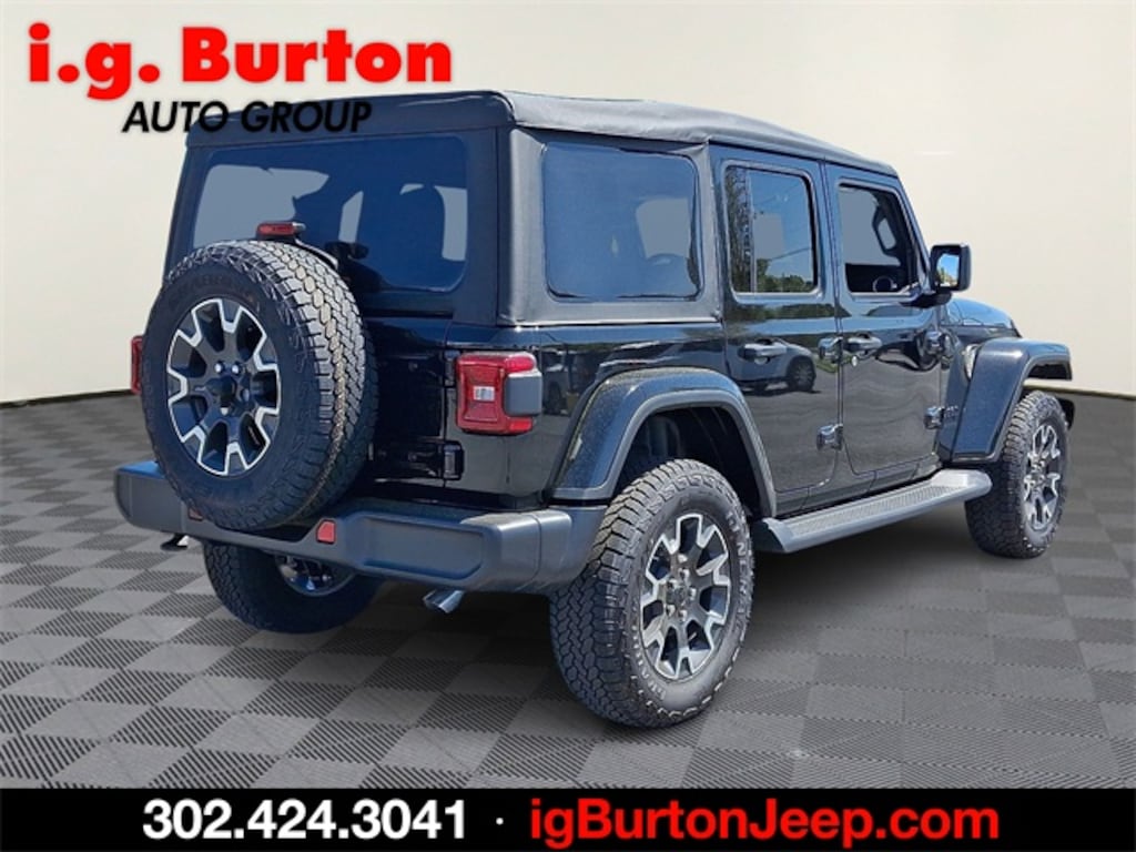 New 2025 Jeep Wrangler 4-DOOR SAHARA Sport Utility