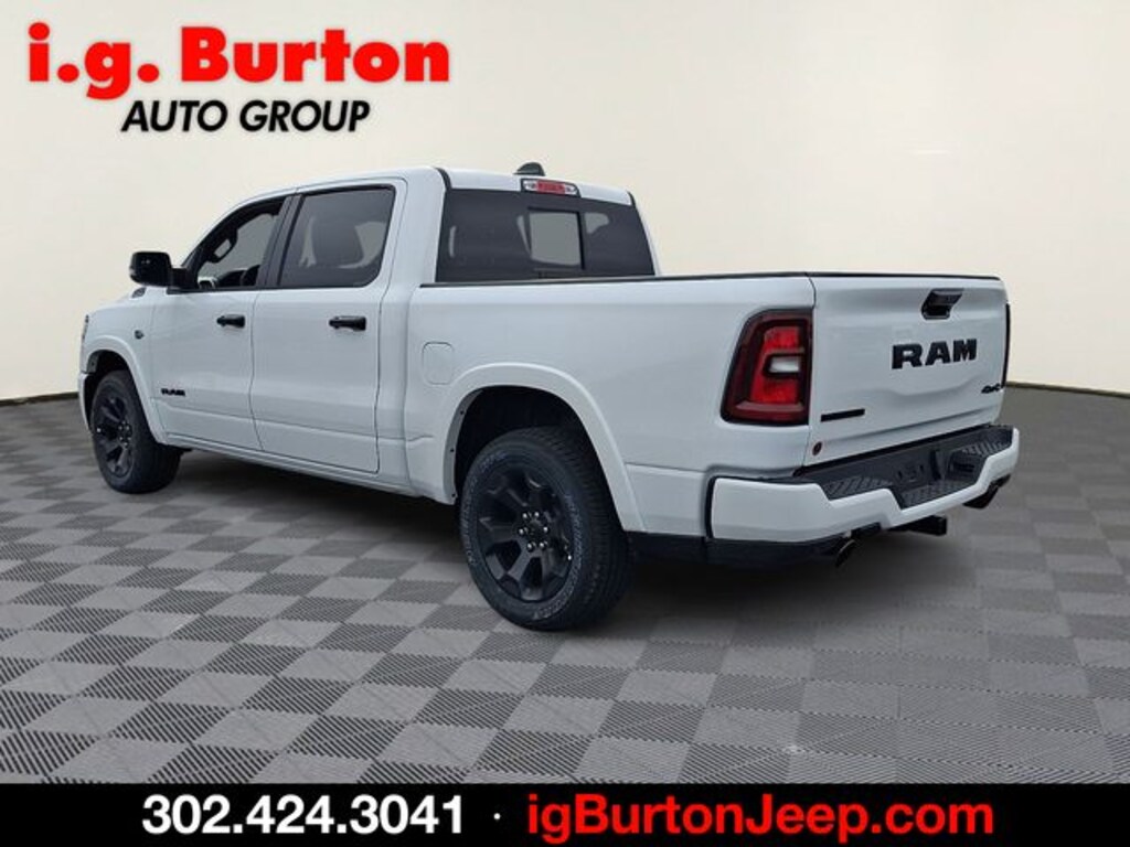 New 2026 Ram 1500 BIG HORN CREW CAB 4X4 5'7 BOX Pickup
