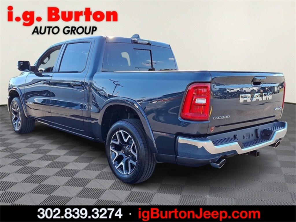 New 2026 Ram 1500 LARAMIE CREW CAB 4X4 5'7 BOX Pickup