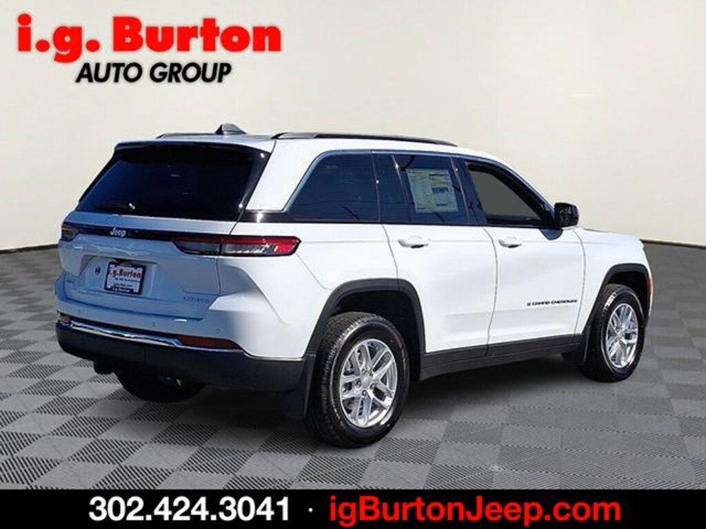 New 2025 Jeep Grand Cherokee LAREDO X 4X4 Sport Utility