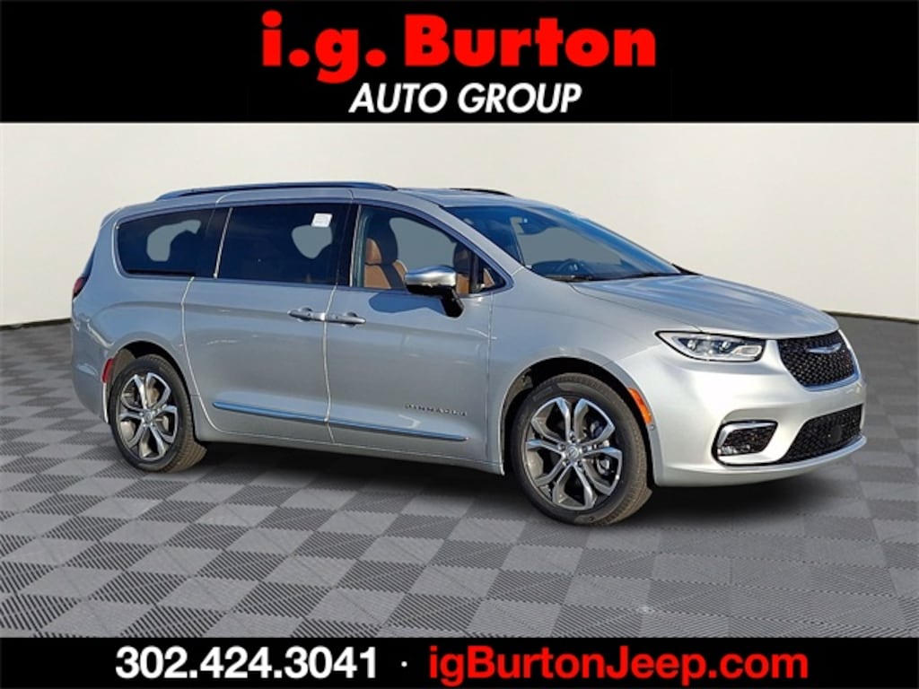 New 2026 Chrysler Pacifica PINNACLE AWD Passenger Van