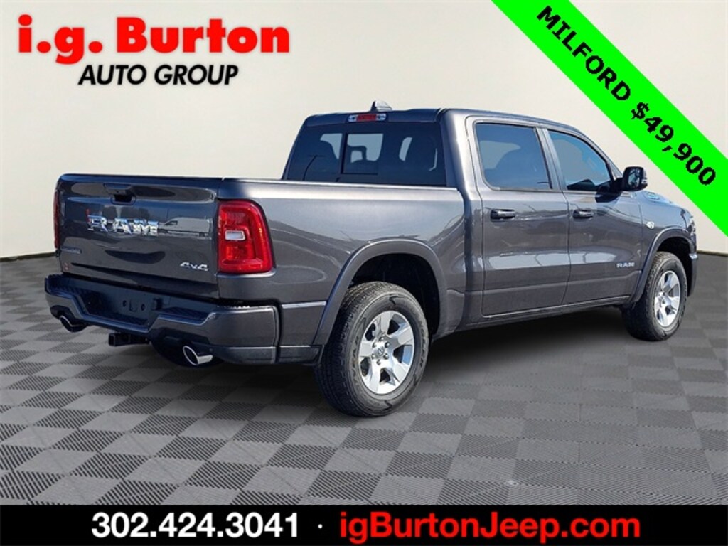 New 2026 Ram 1500 BIG HORN CREW CAB 4X4 5'7 BOX Pickup