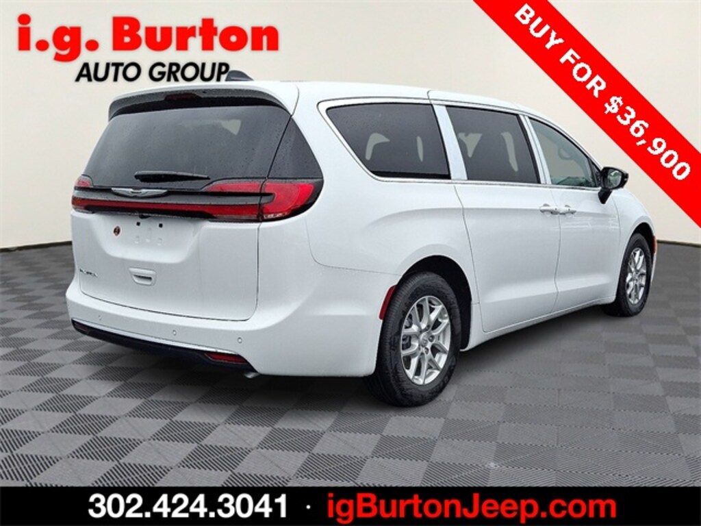 New 2026 Chrysler Pacifica SELECT Passenger Van