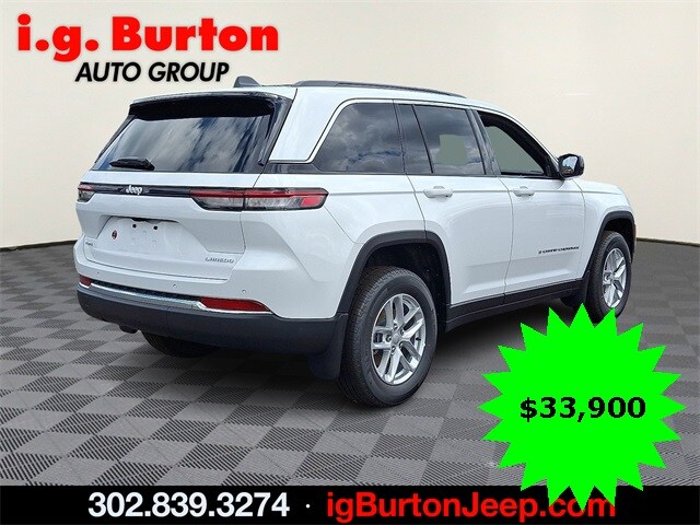 2025 Jeep Grand Cherokee Laredo photo 4
