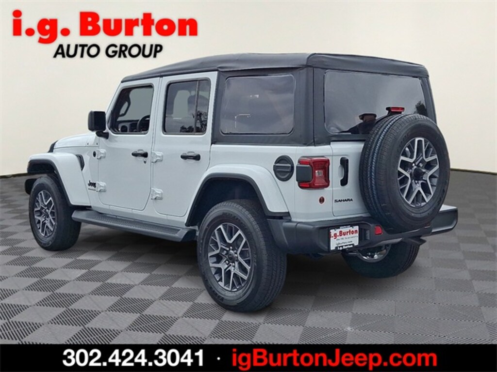 New 2025 Jeep Wrangler 4-DOOR SAHARA Sport Utility