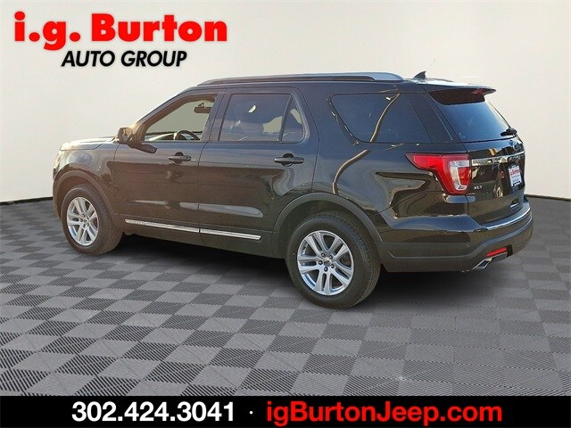 2018 Ford Explorer XLT photo 2