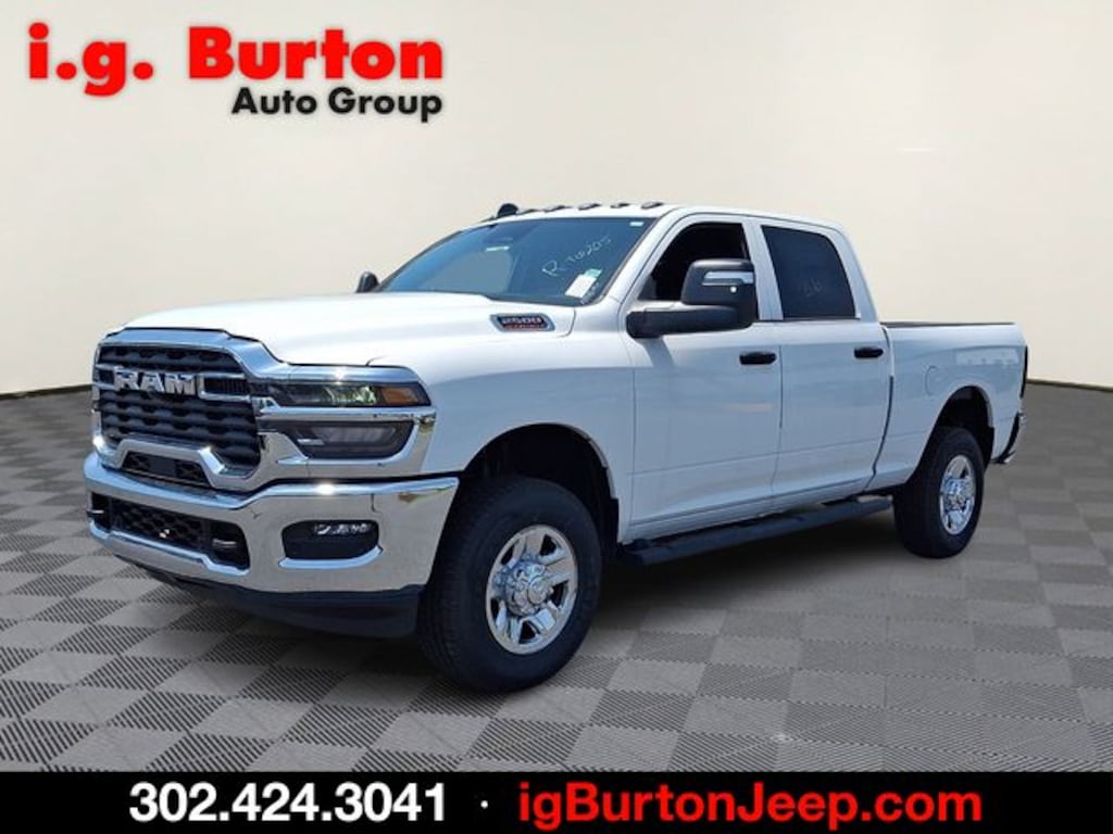 New 2026 Ram 2500 TRADESMAN CREW CAB 4X4 6'4 BOX Pickup