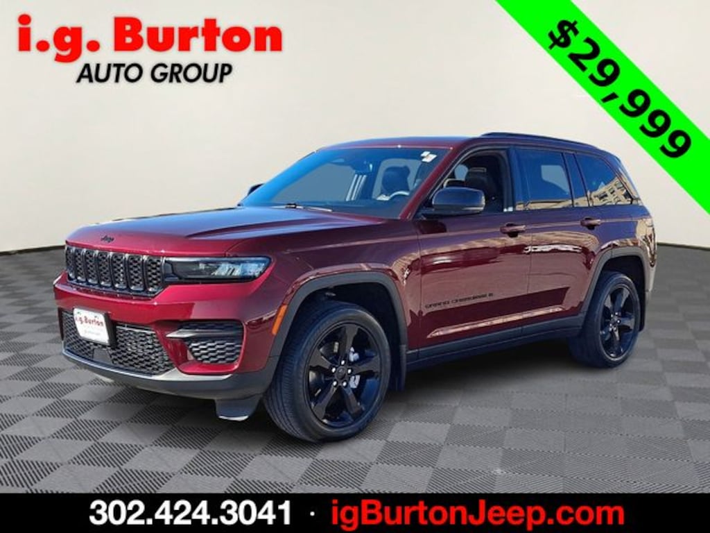 Used 2023 Jeep Grand Cherokee Altitude SUV