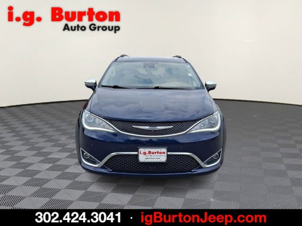 Used 2019 Chrysler Pacifica Limited Minivan/Van
