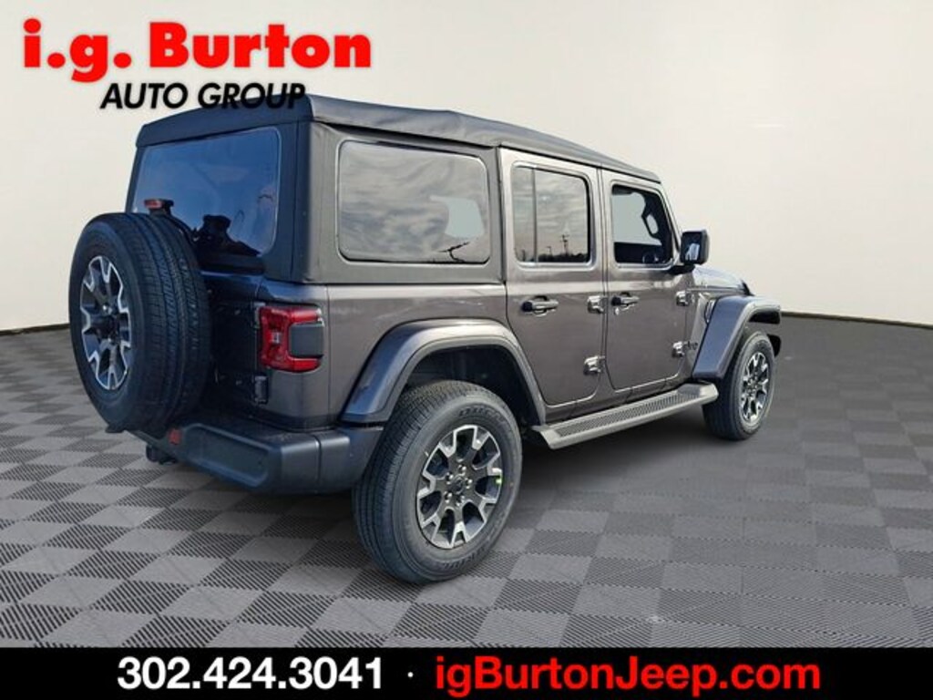 New 2026 Jeep Wrangler 4-DOOR SAHARA Sport Utility